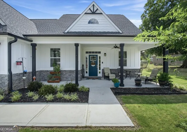 Photo 3 of Single family home for sale at 5214 Hazel St Ne, Covington, GA 30014 | MLS# 10803937 | Listing updated on 2026-09-17