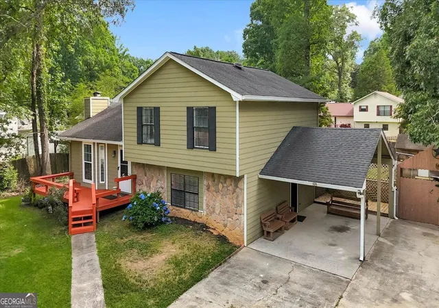 Photo 3 of Sale Pending at 270 Amberwood Dr Nw, Lawrenceville, GA 30044 | MLS# 10788871 | Listing updated on 2026-09-18