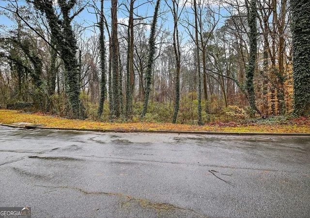 Photo 1 of Land for sale at 01 Glenview Dr Sw, Atlanta, GA 30331 | MLS# 10678106 | Listing updated on 2026-06-08
