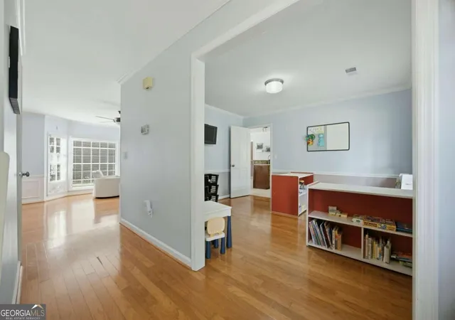 Photo 2 of Single family home for sale at 3183 Westfield Wy Ne, Roswell, GA 30075 | MLS# 10829786 | Listing updated on 2026-09-09