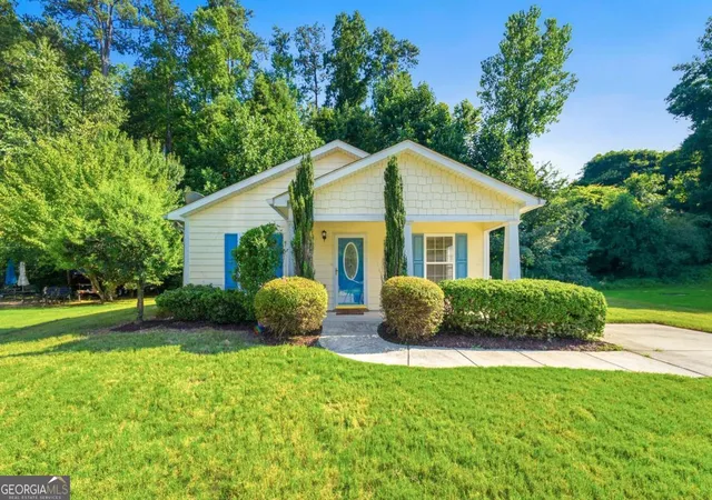 1st image of 6955 Satterlee Woods Ln, Austell, GA 30168 | MLS# 10819402