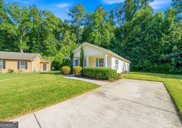 2nd image of 6955 Satterlee Woods Ln, Austell, GA 30168 | MLS# 10819402