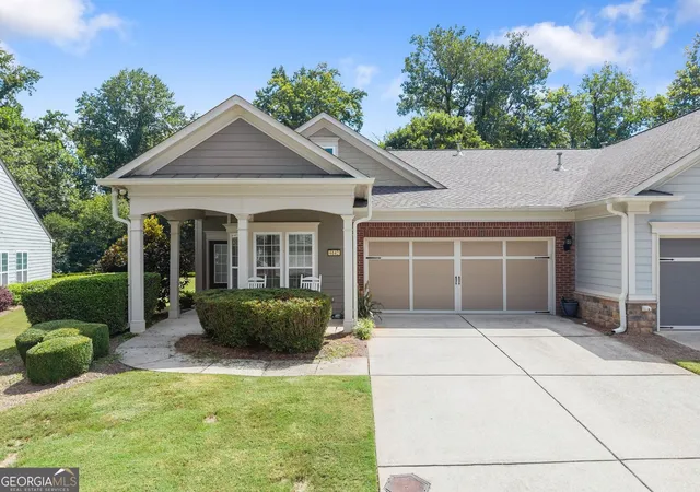 Photo 1 of Townhouse for sale at 6142 Longleaf Dr, Hoschton, GA 30548 | MLS# 10829672 | Listing updated on 2026-09-03
