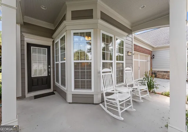 Photo 3 of Townhouse for sale at 6142 Longleaf Dr, Hoschton, GA 30548 | MLS# 10829672 | Listing updated on 2026-10-05