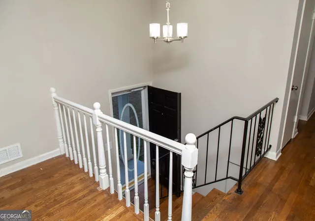 2nd image of 1681 Atherton Cir, Decatur, GA 30035 | MLS# 10791310
