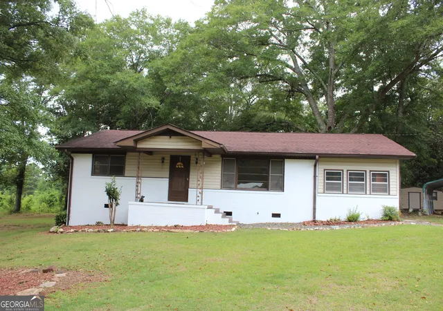1st image of 154 Poplar Cir, Lagrange, GA 30241 | MLS# 10811835