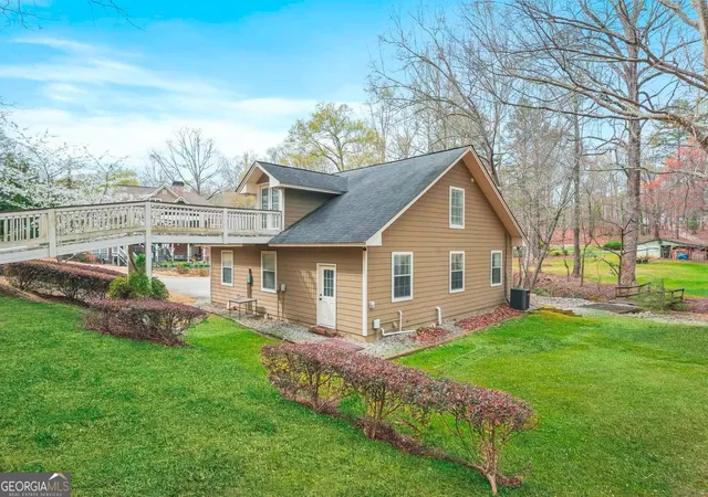 Photo 3 of Sale Pending at 1267 Old Victron School Rd, Hoschton, GA 30548 | MLS# 10817056 | Listing updated on 2026-09-22