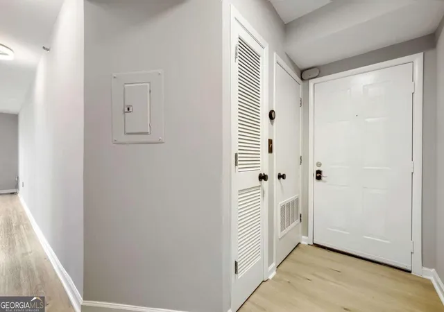 Photo 3 of Condo for sale at 1280 W Peachtree St Nw #3414, Atlanta, GA 30309 | MLS# 10804256 | Listing updated on 2026-10-03
