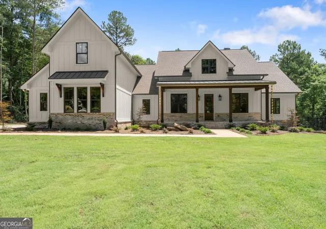 Homes for sale in Commerce, GA | 305 Harmony Gates Dr, Commerce, GA 30530 | MLS# 10673087
