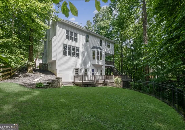 Photo 3 of Single family home for sale at 3060 Burlingame Dr, Roswell, GA 30075 | MLS# 10790157 | Listing updated on 2026-09-12