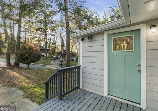 2nd image of 2466 Sw Old Hapeville Rd Sw, Atlanta, GA 30315 | MLS# 10789690
