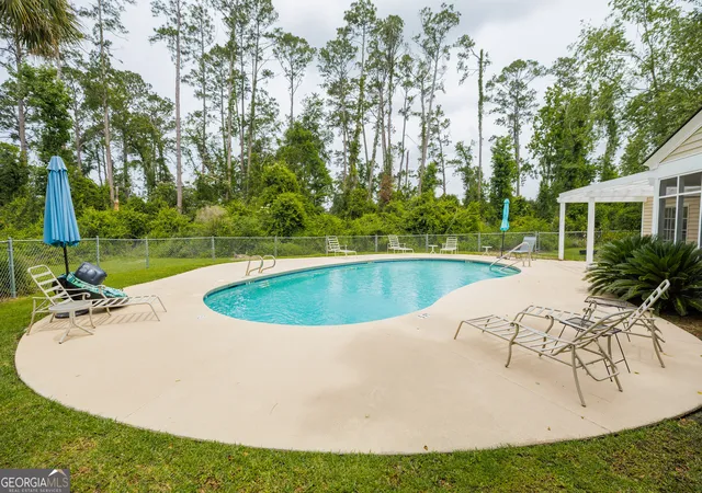 Homes for sale in Valdosta, GA | 2502 B Jerry Jones Drive, Valdosta, GA 31602 | Houzeo