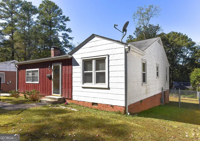 1st image of 3049 Cloverhurst Dr, Atlanta, GA 30344 | MLS# 10798018