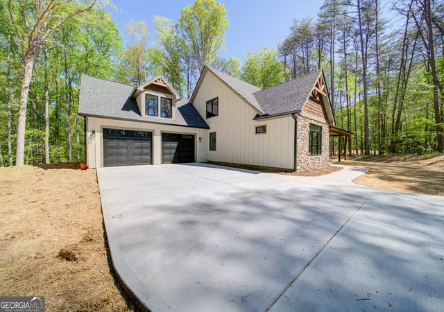Photo 4 of Single family home for sale at 35 Melody Ln, Dawsonville, GA 30534 | MLS# 10736931 | Listing updated on 2026-10-08