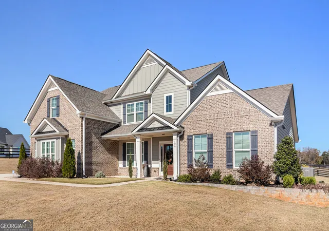 Photo 3 of Sale Pending at 106 Graceton Farms Dr, Senoia, GA 30276 | MLS# 10824248 | Listing updated on 2026-09-15
