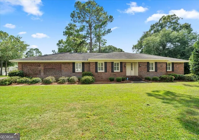 Photo 1 of Single family home for sale at 1200 Chennault Dr, Dublin, GA 31021 | MLS# 10831555 | Listing updated on 2026-09-10