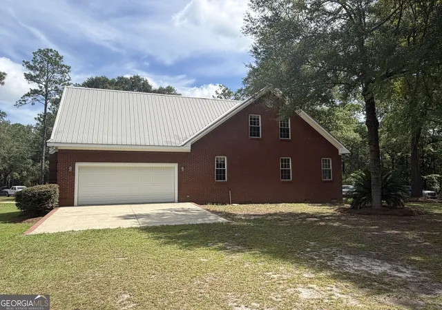 Photo 3 of Single family home for sale at 24 Peterson Ln, Mcrae Helena, GA 31055 | MLS# 10824618 | Listing updated on 2026-09-21
