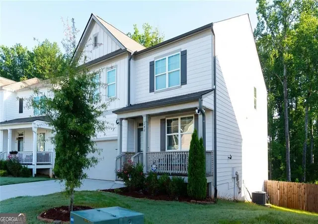 Photo 2 of Single family home for sale at 242 Barnwood Ln, Dawsonville, GA 30534 | MLS# 10811867 | Listing updated on 2026-08-14