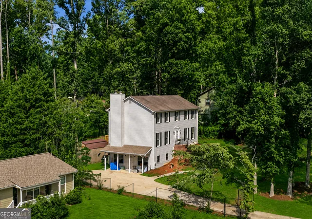 Photo 3 of Single family home for sale at 305 Saint Patrick Dr Sw, Mableton, GA 30126 | MLS# 10780495 | Listing updated on 2026-08-23