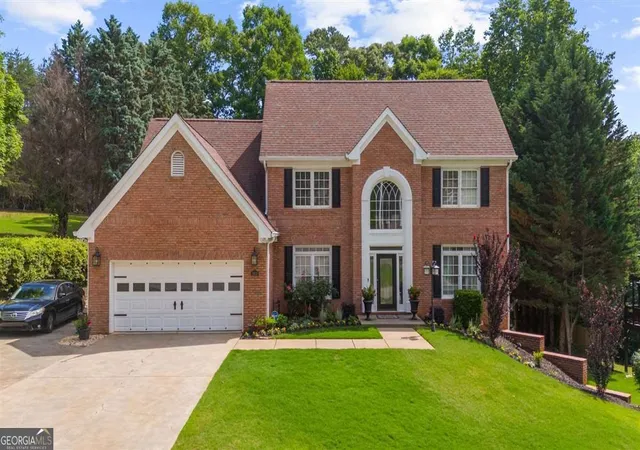 Photo 1 of Single family home for sale at 2638 Waters Edge Dr, Gainesville, GA 30504 | MLS# 10823705 | Listing updated on 2026-10-04