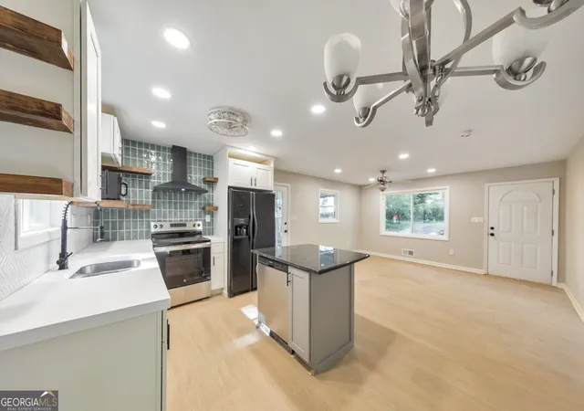 3rd image of 2461 Sherwood Pl Sw, Marietta, GA 30008 | MLS# 10777804
