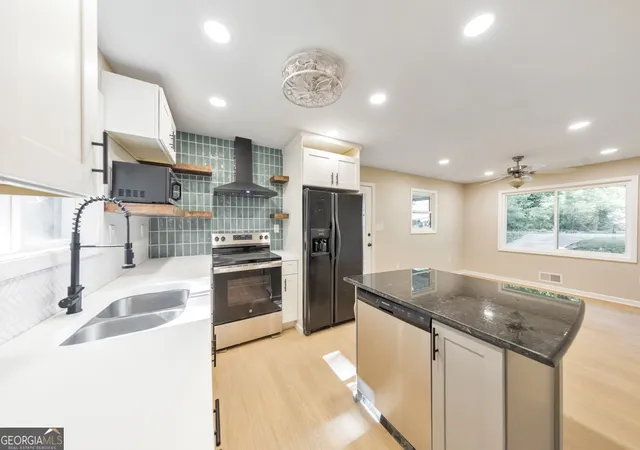 4th image of 2461 Sherwood Pl Sw, Marietta, GA 30008 | MLS# 10777804