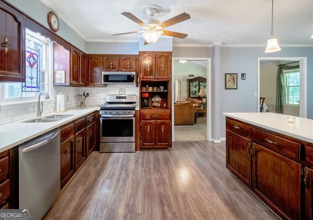 Photo 3 of Sale Pending at 100 Melody Ln, Fayetteville, GA 30215 | MLS# 10822403 | Listing updated on 2026-08-20