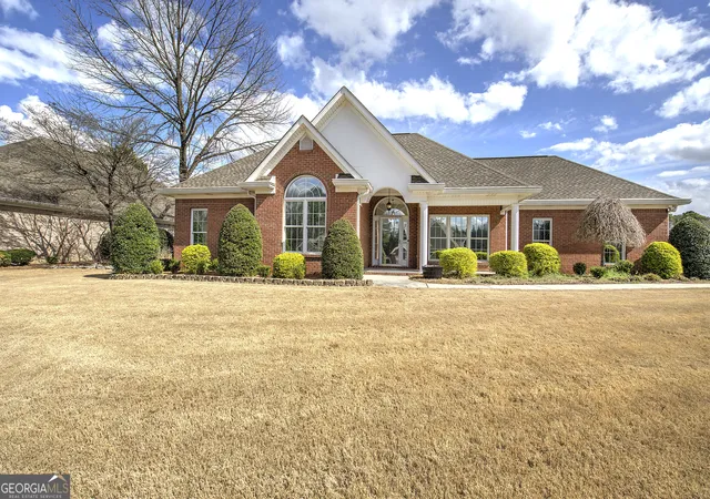 Photo 2 of Single family home for sale at 120 Vinings Way Se, Calhoun, GA 30701 | MLS# 10710681 | Listing updated on 2026-07-07