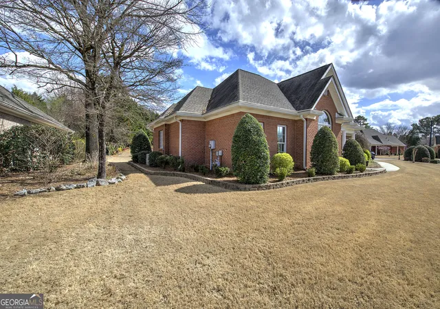 Photo 3 of Single family home for sale at 120 Vinings Way Se, Calhoun, GA 30701 | MLS# 10710681 | Listing updated on 2026-07-07
