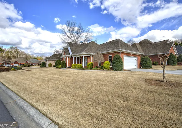 Photo 3 of Single family home for sale at 120 Vinings Way SE, Calhoun, GA 30701 | MLS# 10710681 | Listing updated on 2026-07-07