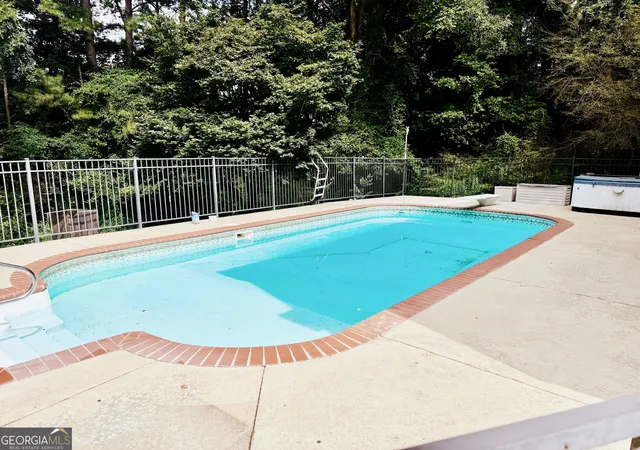 3rd image of 206 Sturbridge Dr, Lagrange, GA 30240 | MLS# 10822089