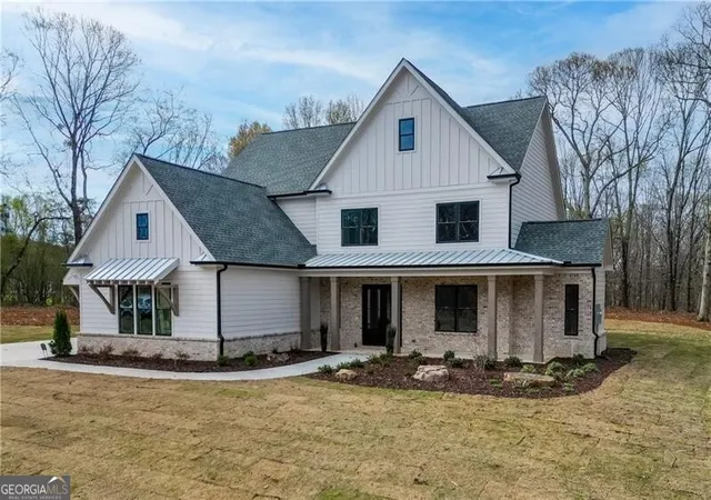 3rd image of 128 Ivey Trace Ct, Pendergrass, GA 30567 | MLS# 10816772