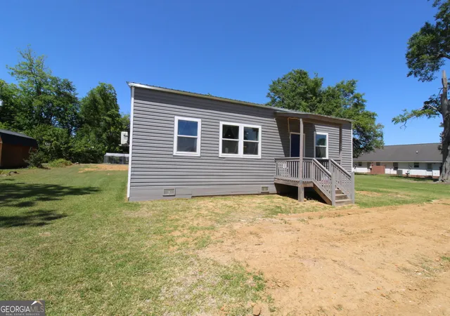 Homes for sale in Rochelle, GA | 218 6Th Ave, Rochelle, GA 31079 | MLS# 10737603