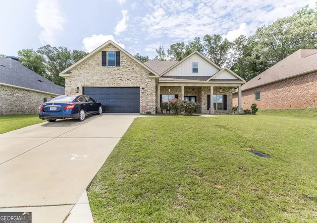 Photo 2 of Single family home for sale at 306 Rustic Live Oak Trl, Bonaire, GA 31005 | MLS# 10809487 | Listing updated on 2026-09-08