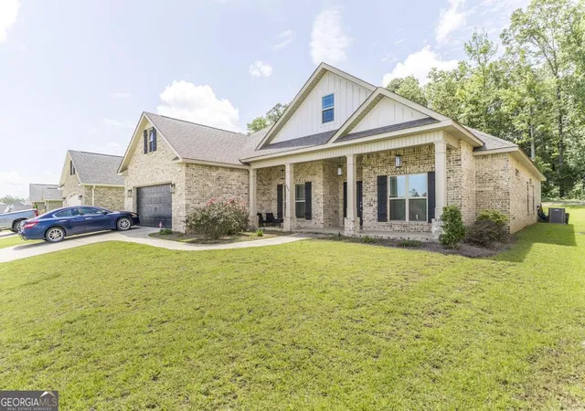 Photo 4 of Single family home for sale at 306 Rustic Live Oak Trl, Bonaire, GA 31005 | MLS# 10809487 | Listing updated on 2026-09-08