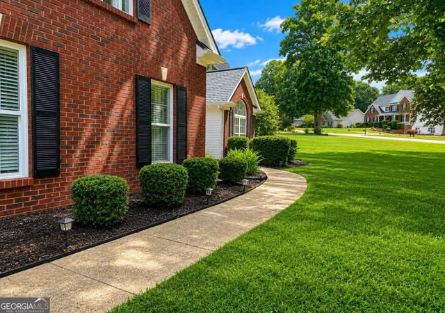 Photo 2 of Single family home for sale at 1305 Overland Park Dr, Braselton, GA 30517 | MLS# 10834664 | Listing updated on 2026-09-10