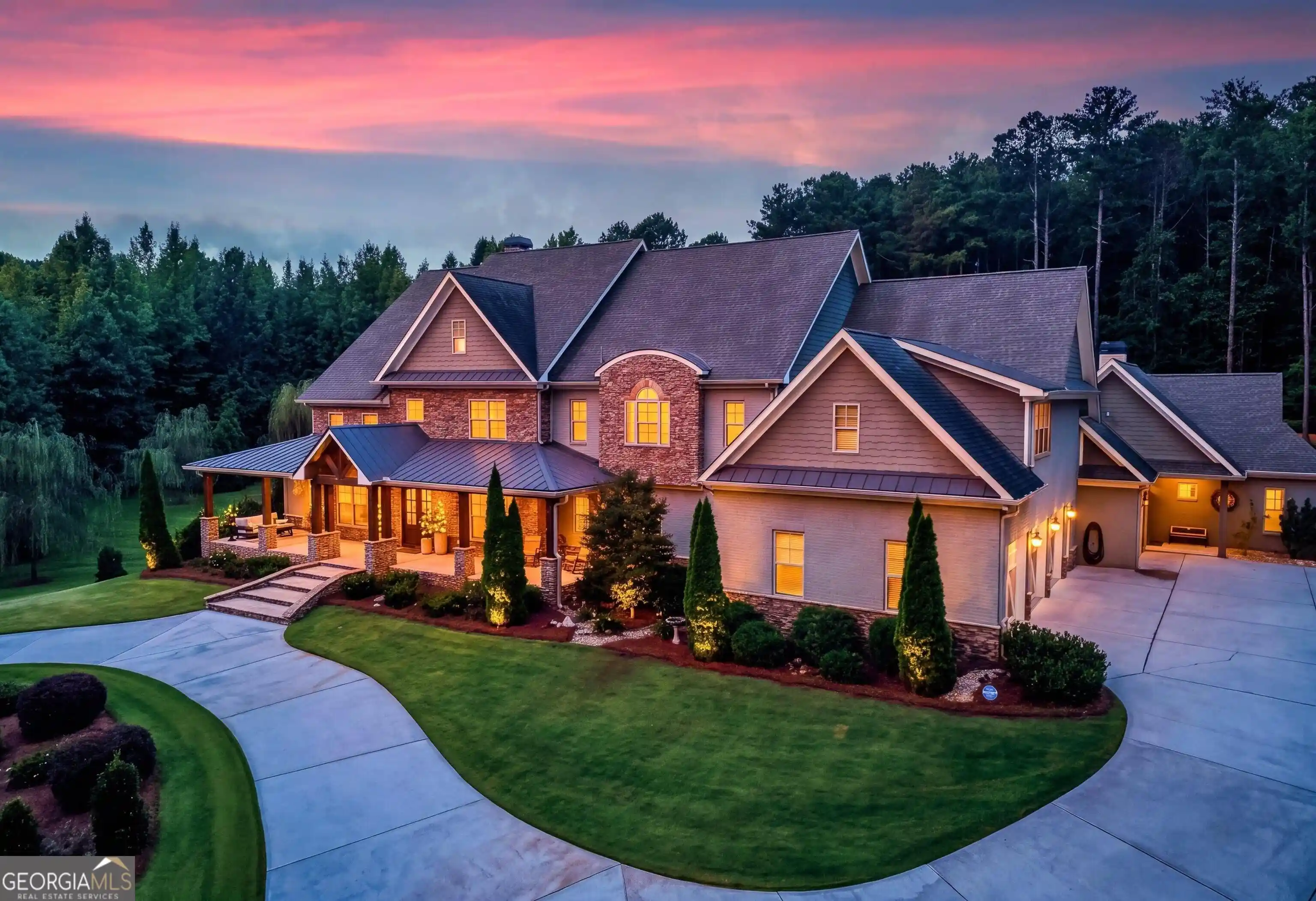 Photo 1 of Sale Pending at 203 Carriage Ln, Peachtree City, GA 30269 | MLS# 10849771 | Listing updated on 2026-10-13