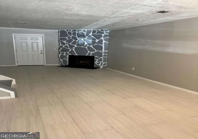Photo 3 of Townhouse for sale at 465 Prince Of Wales, Stone Mountain, GA 30083 | MLS# 10637388 | Listing updated on 2026-08-27