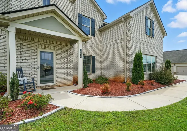 Photo 2 of Single family home for sale at 167 Classica Dr, Mcdonough, GA 30252 | MLS# 10772359 | Listing updated on 2026-08-16