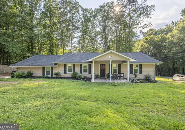 Photo 1 of Single family home for sale at 45 Lee Dr, Carrollton, GA 30116 | MLS# 10803148 | Listing updated on 2026-09-12