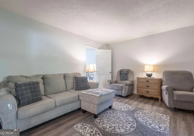 Photo 4 of Single family home for sale at 45 Lee Dr, Carrollton, GA 30116 | MLS# 10803148 | Listing updated on 2026-09-12