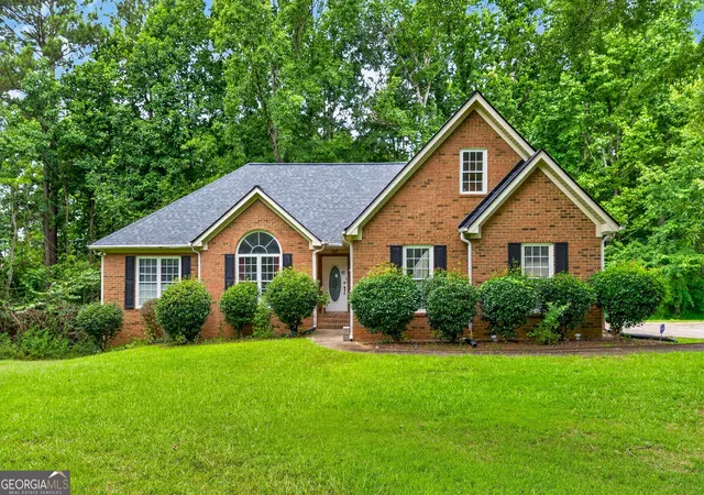 Photo 1 of Single family home for sale at 115 Hamilton Dr, Newnan, GA 30263 | MLS# 10810759 | Listing updated on 2026-09-19