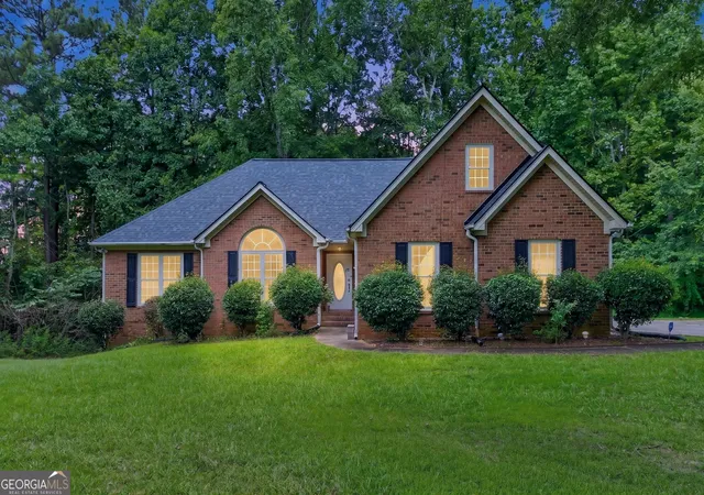 Photo 2 of Single family home for sale at 115 Hamilton Dr, Newnan, GA 30263 | MLS# 10810759 | Listing updated on 2026-09-19