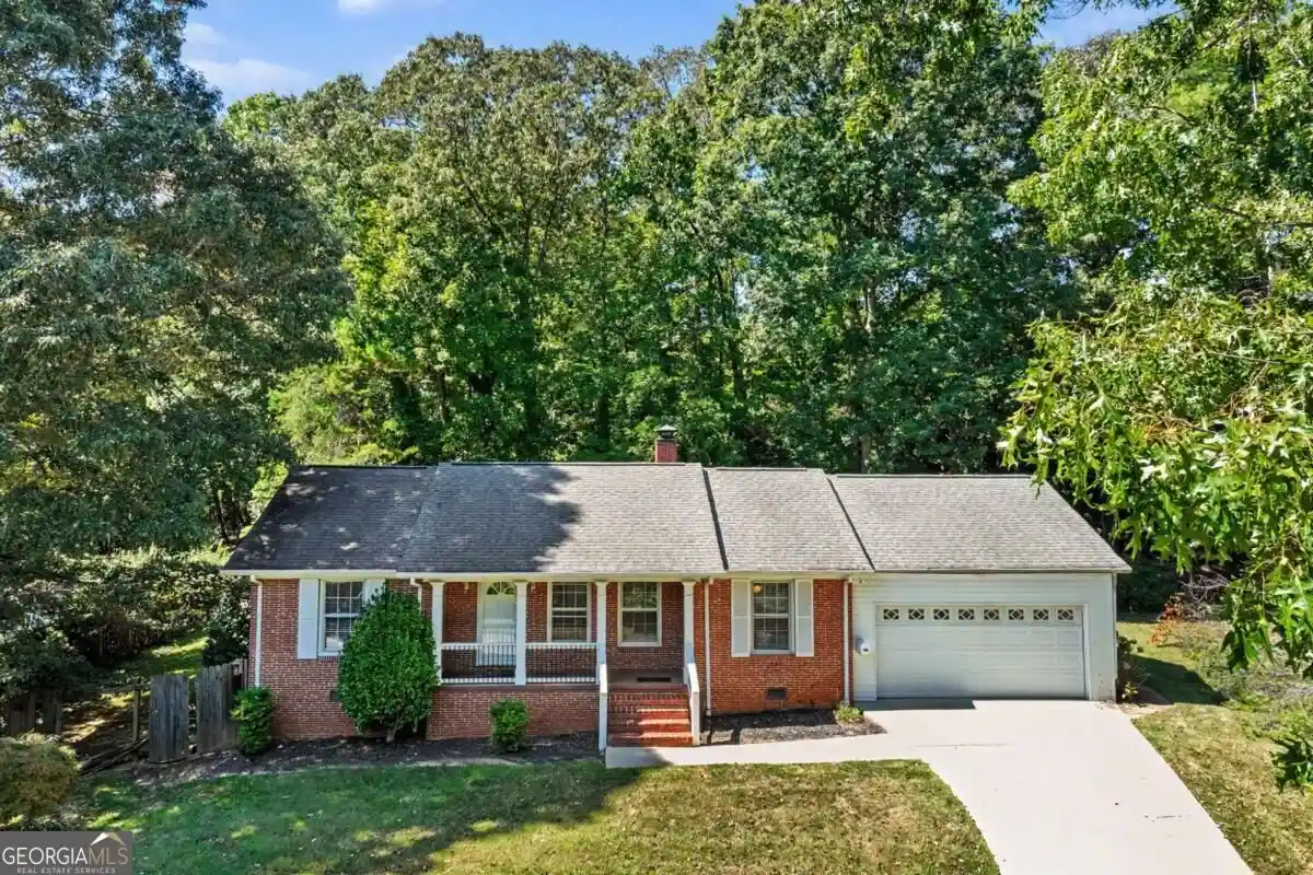 Photo 1 of Single family home for sale at 1063 Lakeshore Dr, Gainesville, GA 30501 | MLS# 10858105 | Listing updated on 2026-10-19