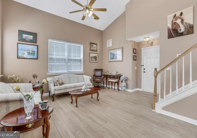 Photo 4 of Single family home for sale at 141 W Oaks Pl, Woodstock, GA 30188 | MLS# 10826043 | Listing updated on 2026-09-15