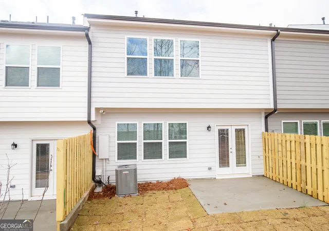Homes for sale in Sugar Hill, GA | 1092 Edwin Ln, Sugar Hill, GA 30518 | MLS# 10791985
