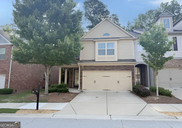 Photo 2 of Single family home for sale at 3902 Brockenhurst Dr, Buford, GA 30519 | MLS# 10816940 | Listing updated on 2026-09-27