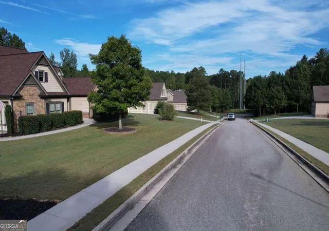 4th image of 3045 Wood Valley Ct, Loganville, GA 30052 | MLS# 10823077