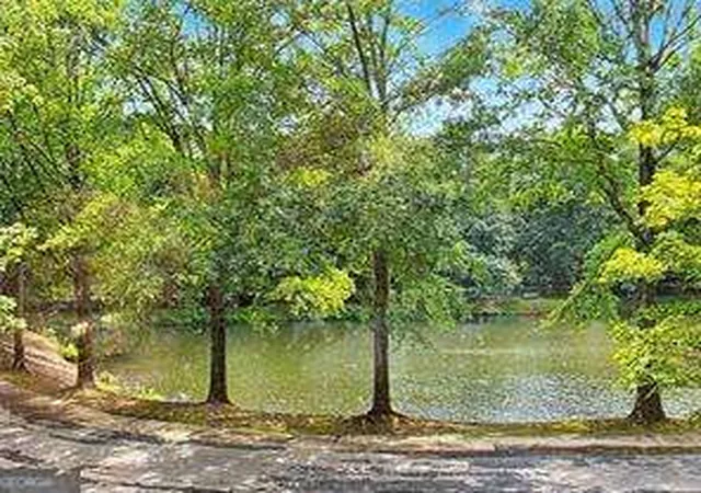 3rd image of 1800 Clairmont Lake #A204, Decatur, GA 30033 | MLS# 10827219