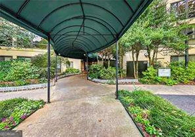 5th image of 1800 Clairmont Lake #A204, Decatur, GA 30033 | MLS# 10827219